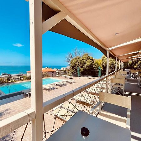 Hotel Mediterraneo كافي دي لافانيا المظهر الخارجي الصورة