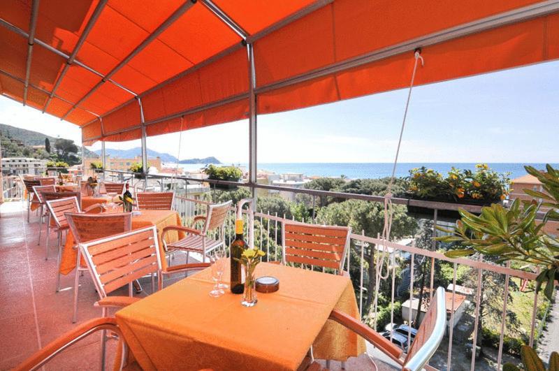 Hotel Mediterraneo كافي دي لافانيا المظهر الخارجي الصورة