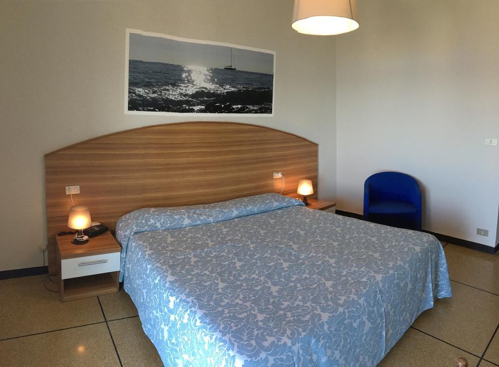 Hotel Mediterraneo كافي دي لافانيا المظهر الخارجي الصورة